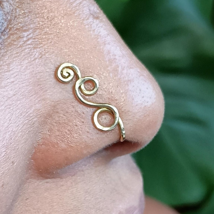 Anello Finto Piercing in Oro 1 - Body Jewelry Hypoallergenic recensione e prezzo