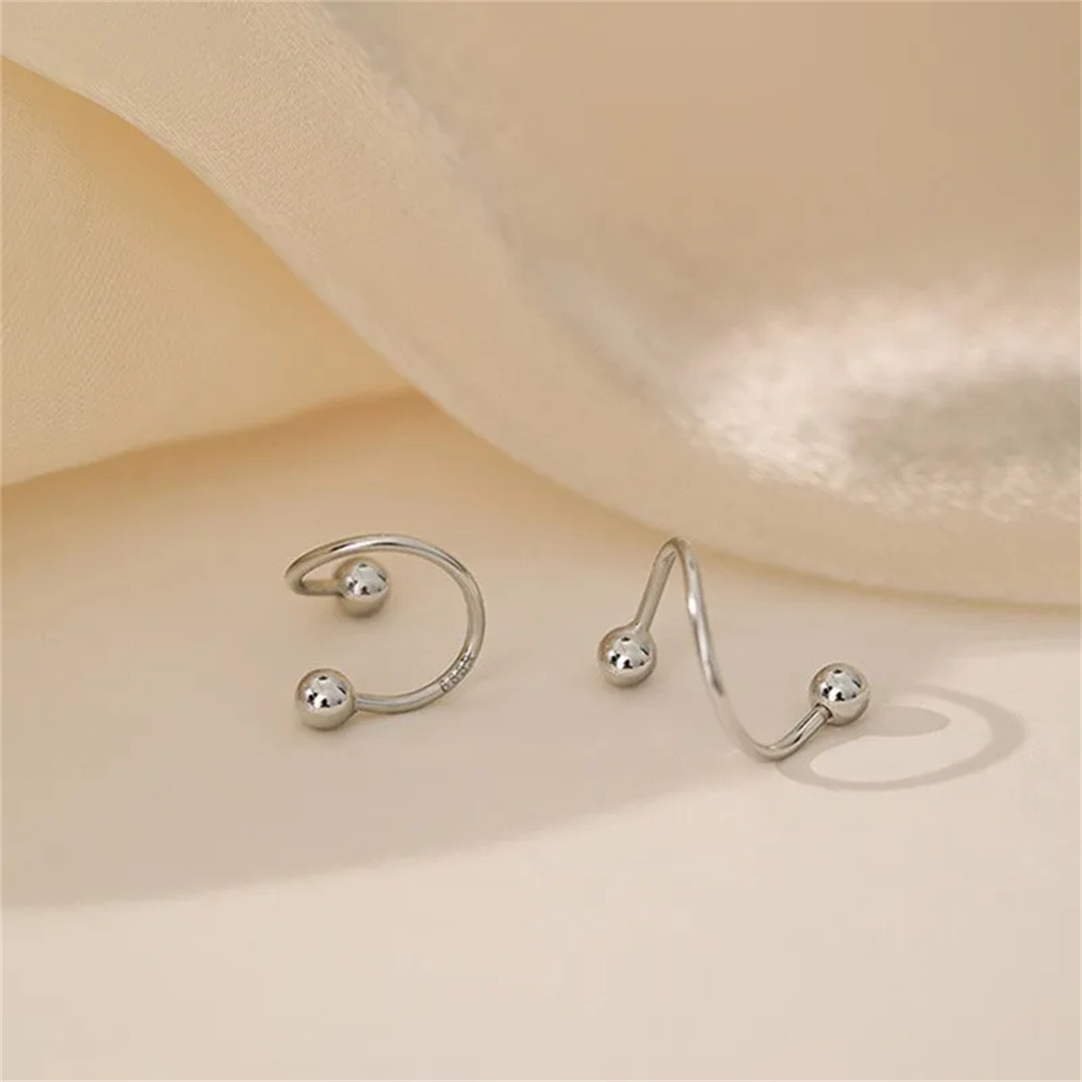 2 pezzi in acciaio inossidabil - Body Jewelry Hypoallergenic recensione e prezzo